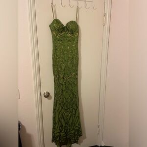 nwt Windsor Olive sequin floor length ball/prom gown